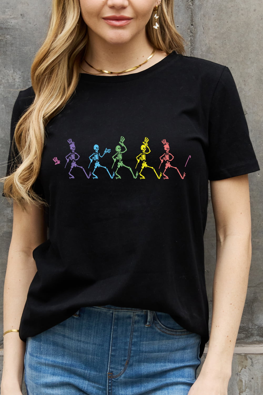 Full Size Dancing Skeleton Graphic Cotton Tee