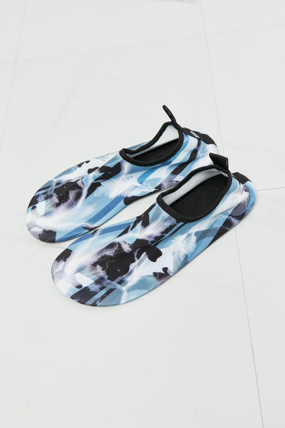 Water Shoes in Multi