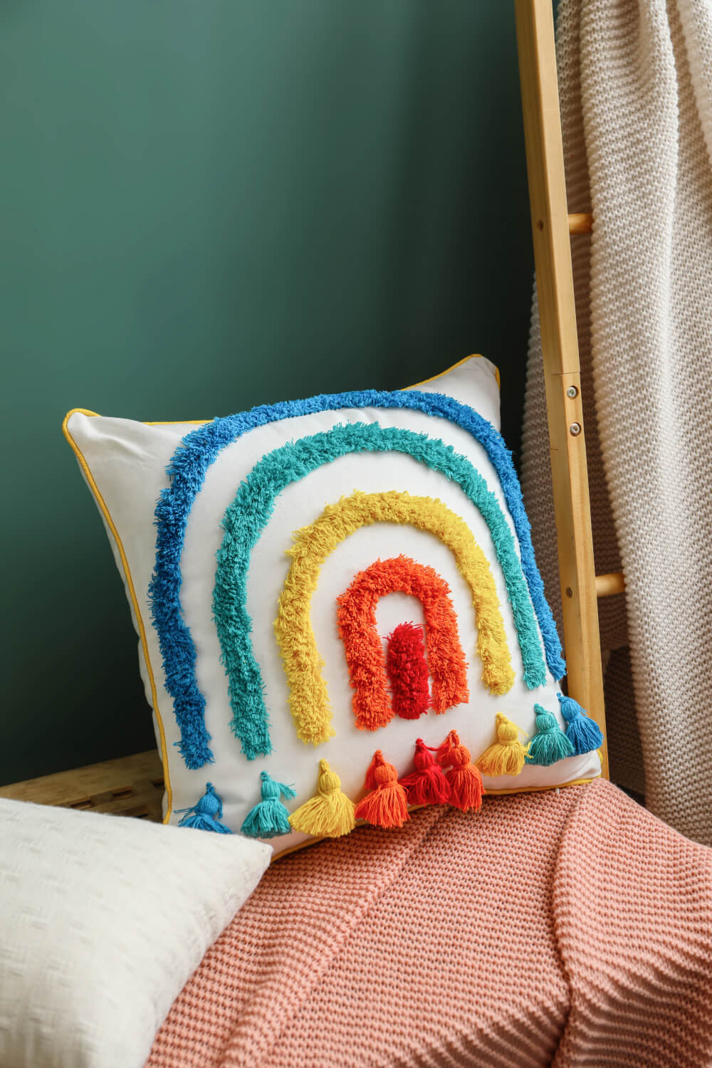 Multicoloured Decorative Throw Pillow Case