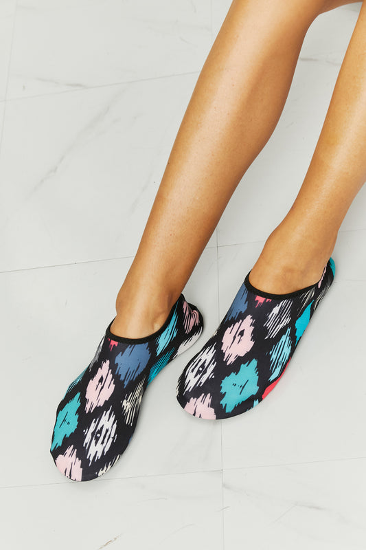 Water Shoes in Multi