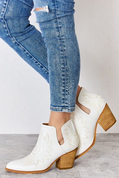Ankle Embroidered Stitch Boots