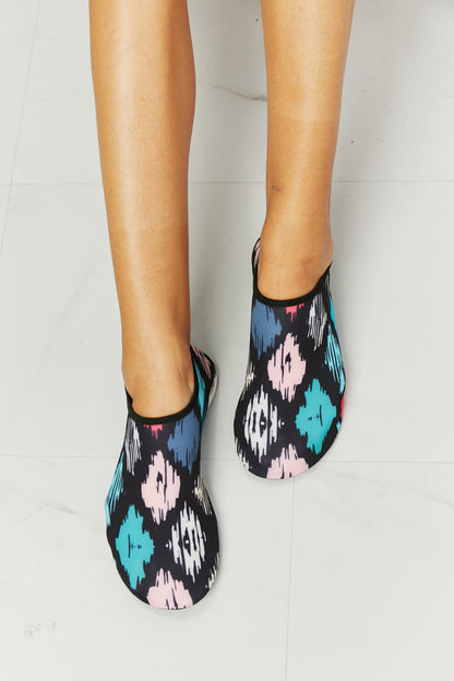 Water Shoes in Multi
