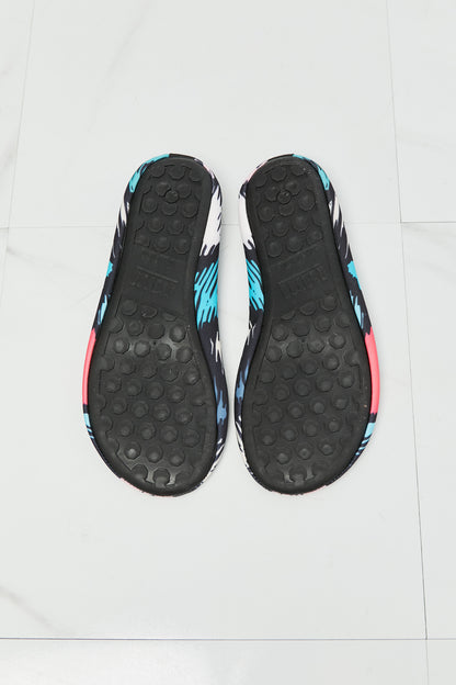 Water Shoes in Multi